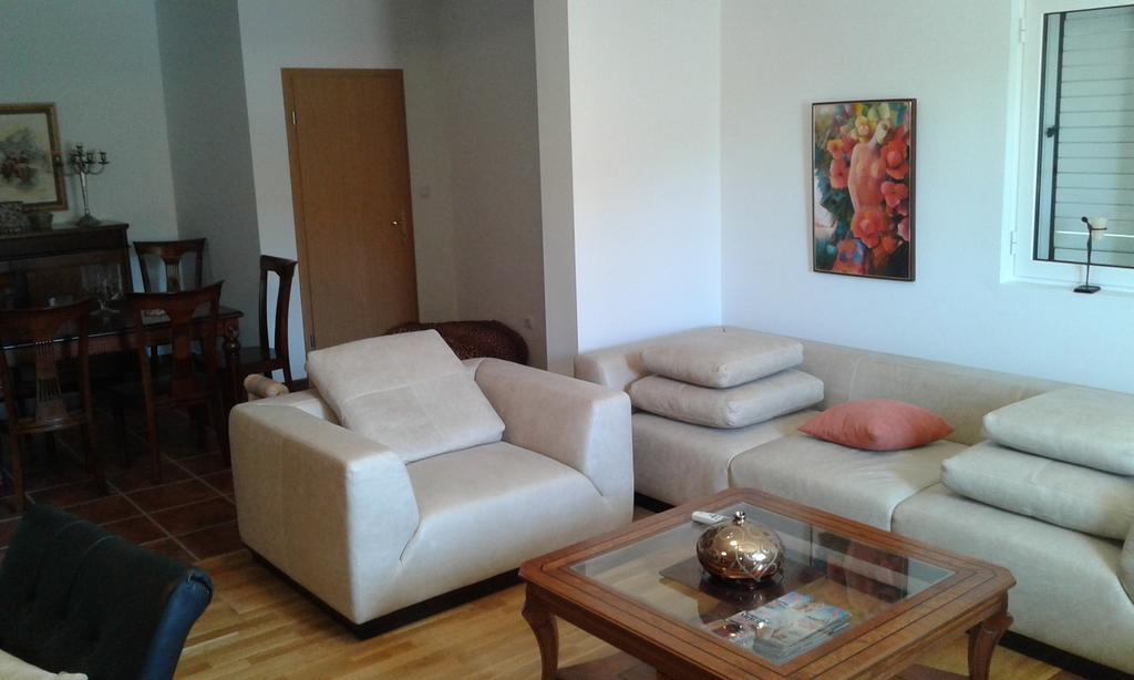 Oro Apartments Petrovac Kamer foto