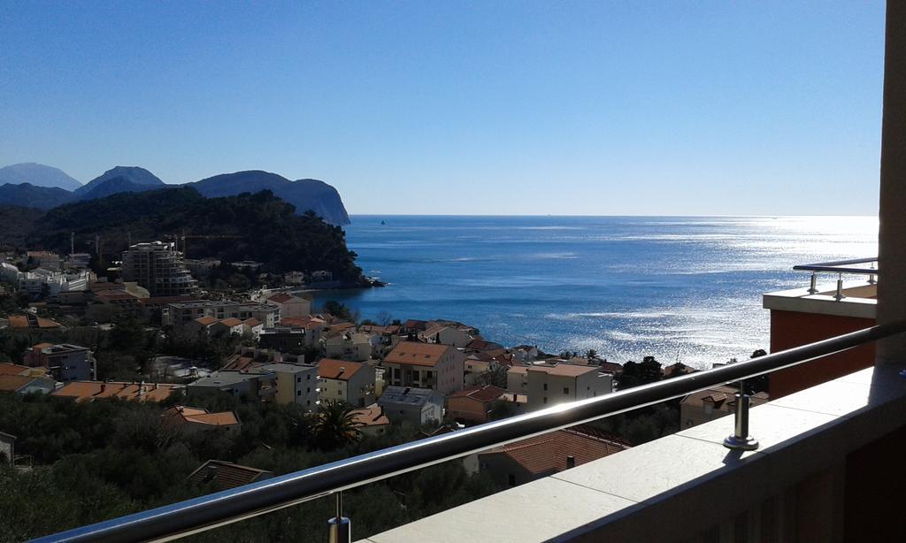 Oro Apartments Petrovac Buitenkant foto