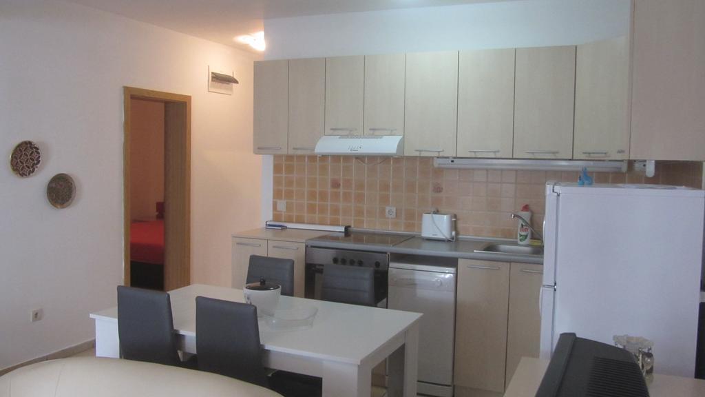 Oro Apartments Petrovac Buitenkant foto
