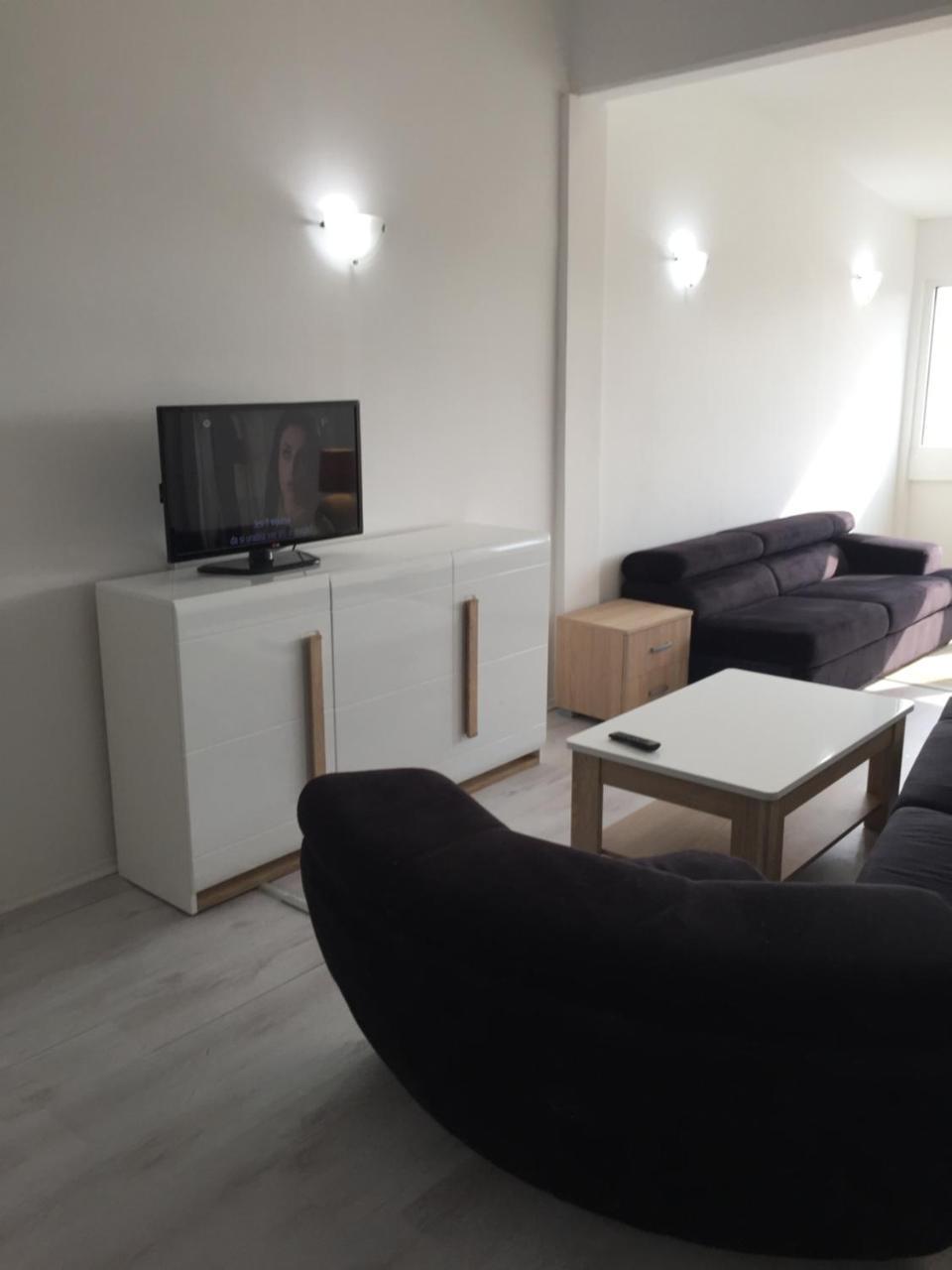 Oro Apartments Petrovac Buitenkant foto