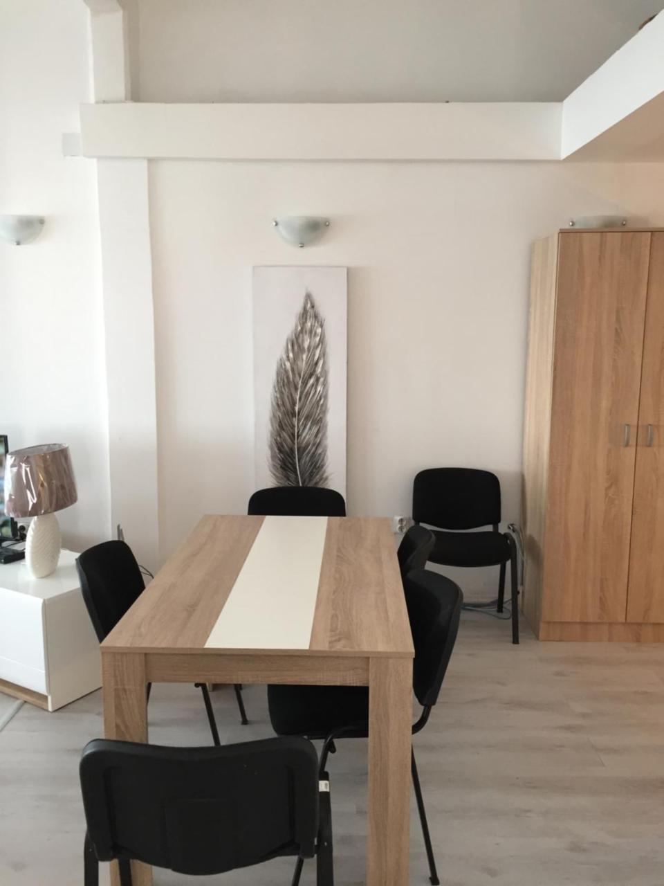 Oro Apartments Petrovac Buitenkant foto