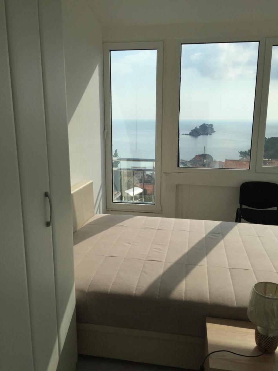 Oro Apartments Petrovac Buitenkant foto